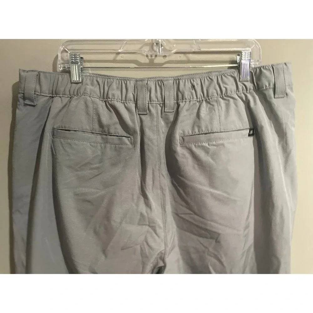Banana‎ Republic Shorts Mens 40 Grey Excellent Core Temp Performance Microstripe